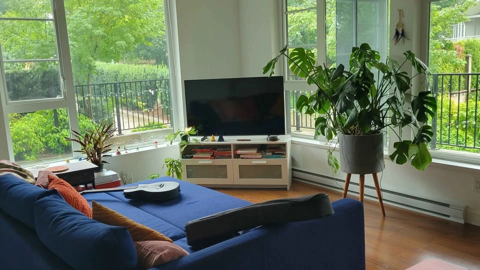 Samsung 50" AU8000 Crystal UHD 4K Smart TV - photo 3