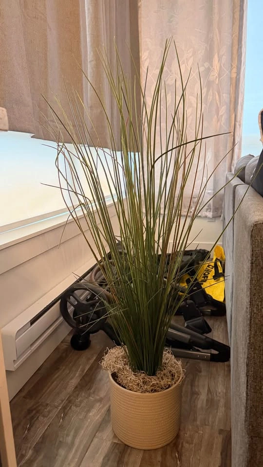 Ikea artificial plant with vase - photo 5