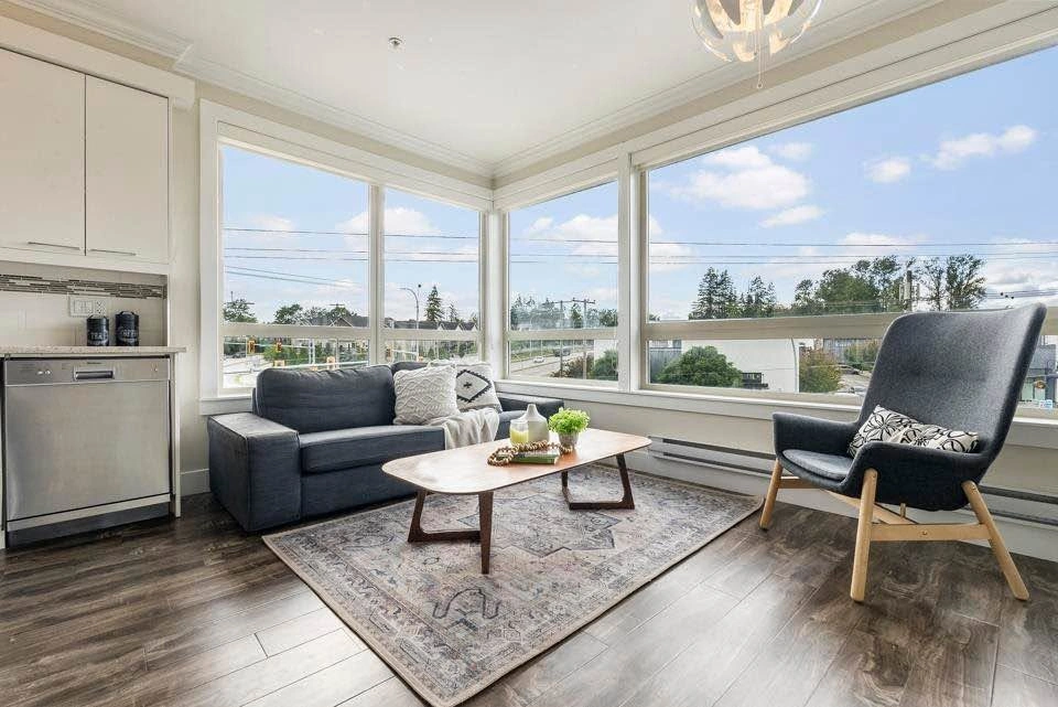 2 Beds 2 Baths - Apartment - photo 2