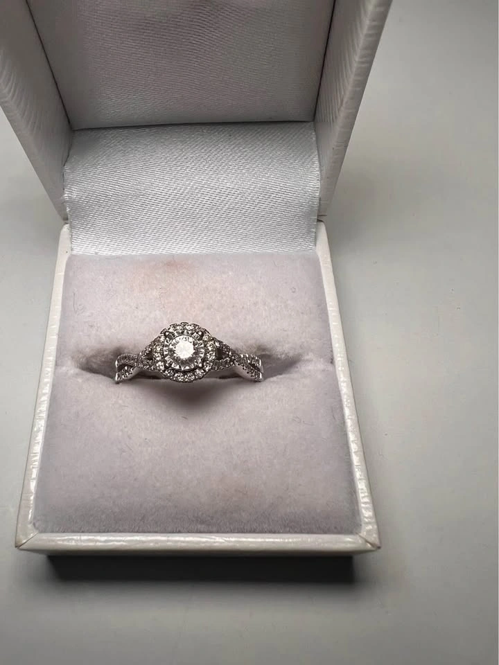 Diamond 10k white gold ring in size 8.5