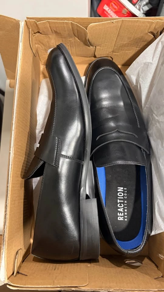 REACTION Kenneth Cole Black Penny Loafers - photo 2