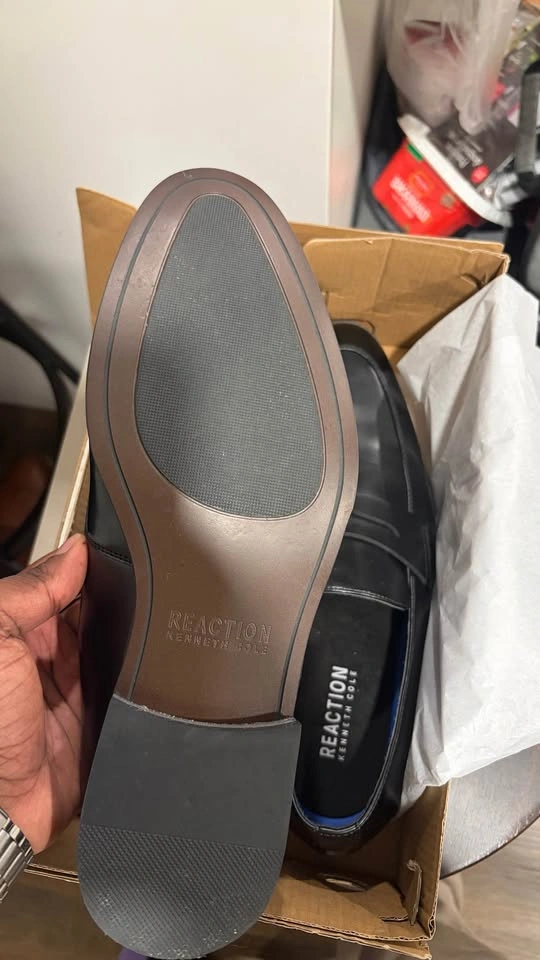 REACTION Kenneth Cole Black Penny Loafers - photo 3