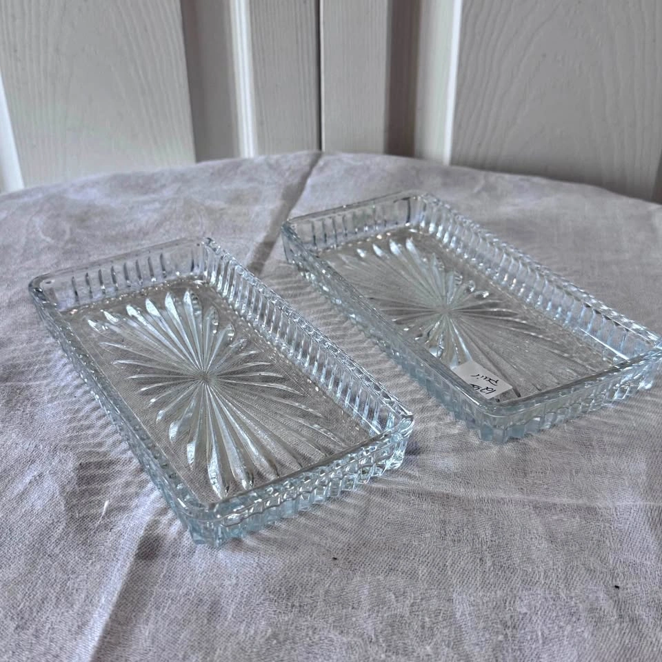 Set of 2 vintage cut crystal serving dishes for pickles/olives