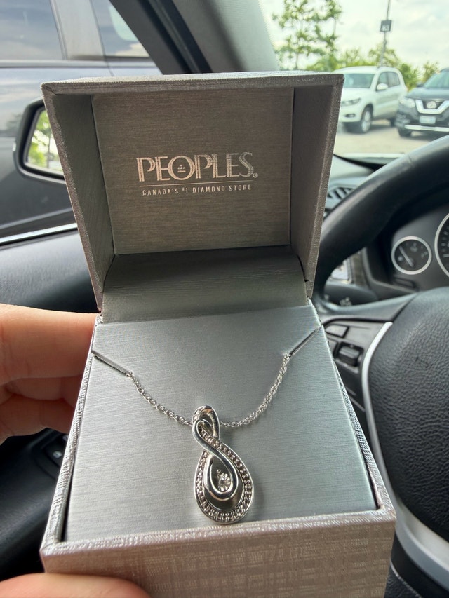 People Jewlers Infinity Love Necklace