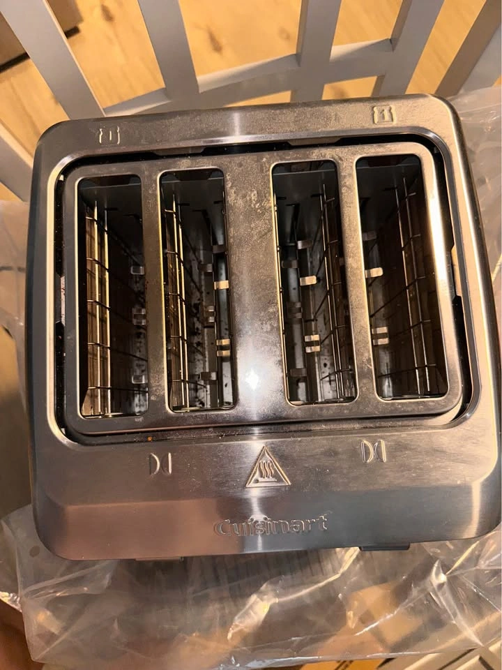 Cuisinart 4-Slice Digital Touchscreen Toaster | Stainless Steel - photo 3