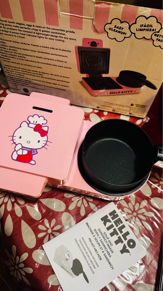 Hello Kitty Soup and Sandwich Maker - photo 3
