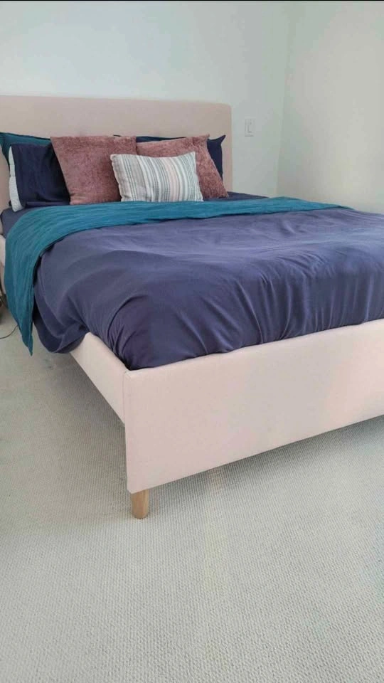 IKEA Morgedal Queen Foam Mattress - photo 2