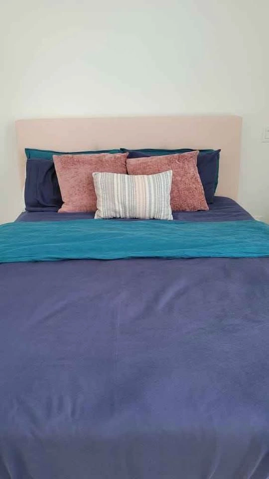 IKEA Morgedal Queen Foam Mattress - photo 4