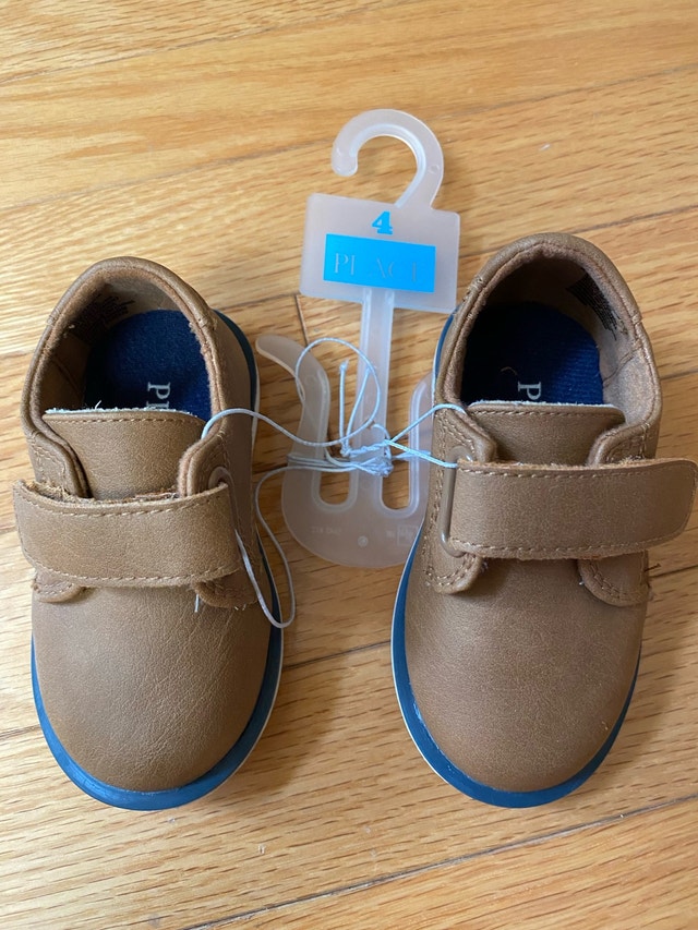 The Children's Place Toddler Shoes Size 4