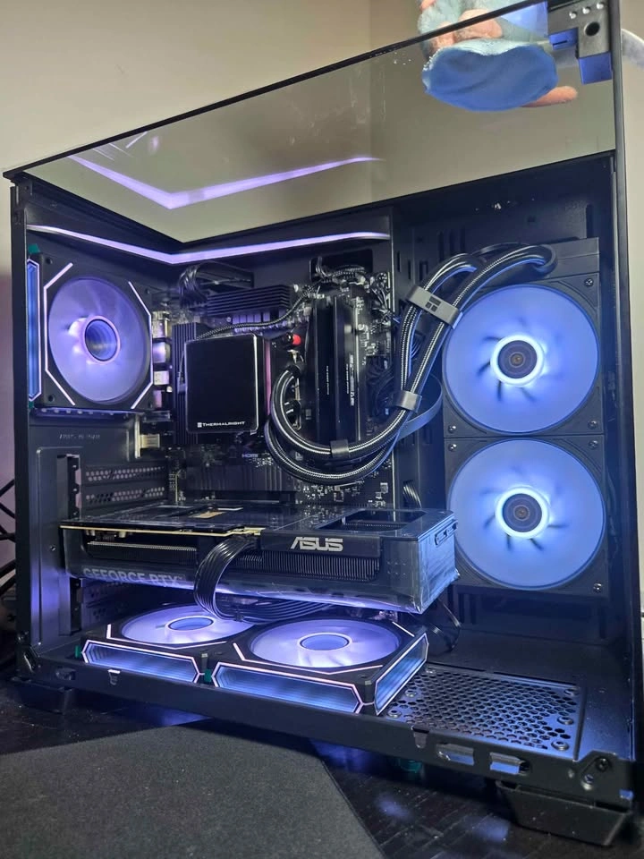 5070 with 7800x3d brand new gaming pc high end - photo 3