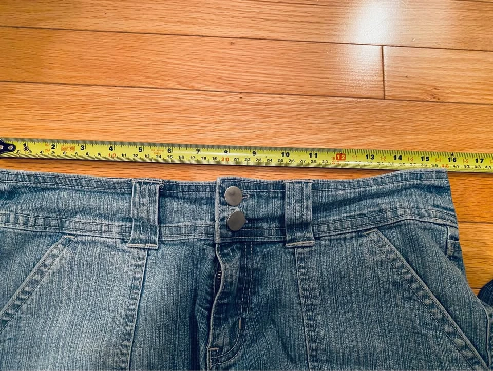 Women’s jeans shorts size 7-8 - photo 3
