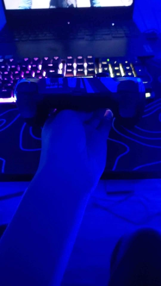 Controller - photo 2