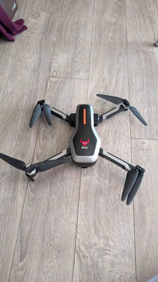 🥕 Beast SG906 Quadcopter drone. trades accepted image indicator(4)
