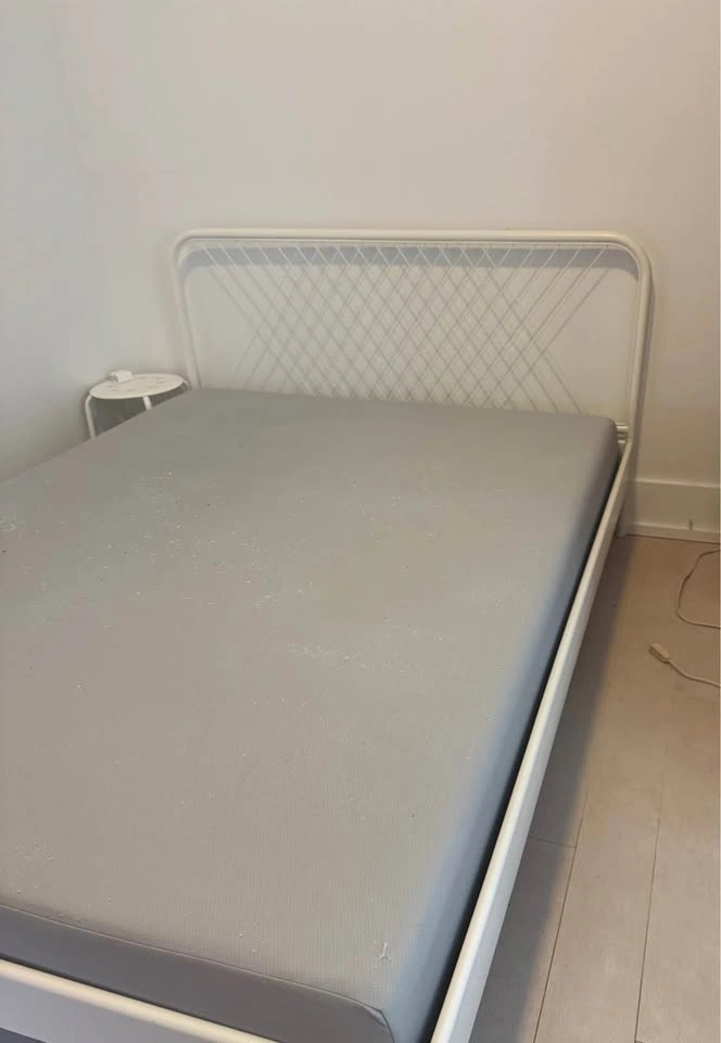 queen bed mattress and frame - photo 4