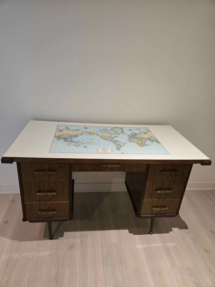 MOVING OUT - FREE furniture and more - photo 2