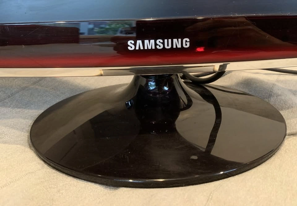 Samsung SyncMaster T220 22" Widescreen Monitor - photo 2