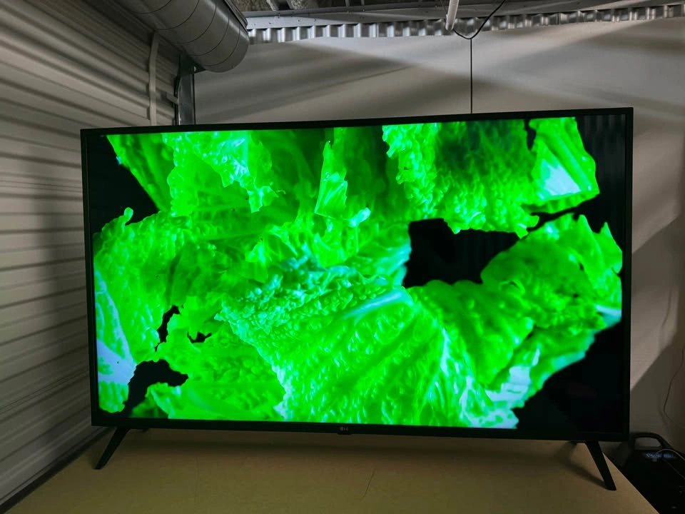 LG 55” 4K Smart TV – Excellent Condition - photo 4
