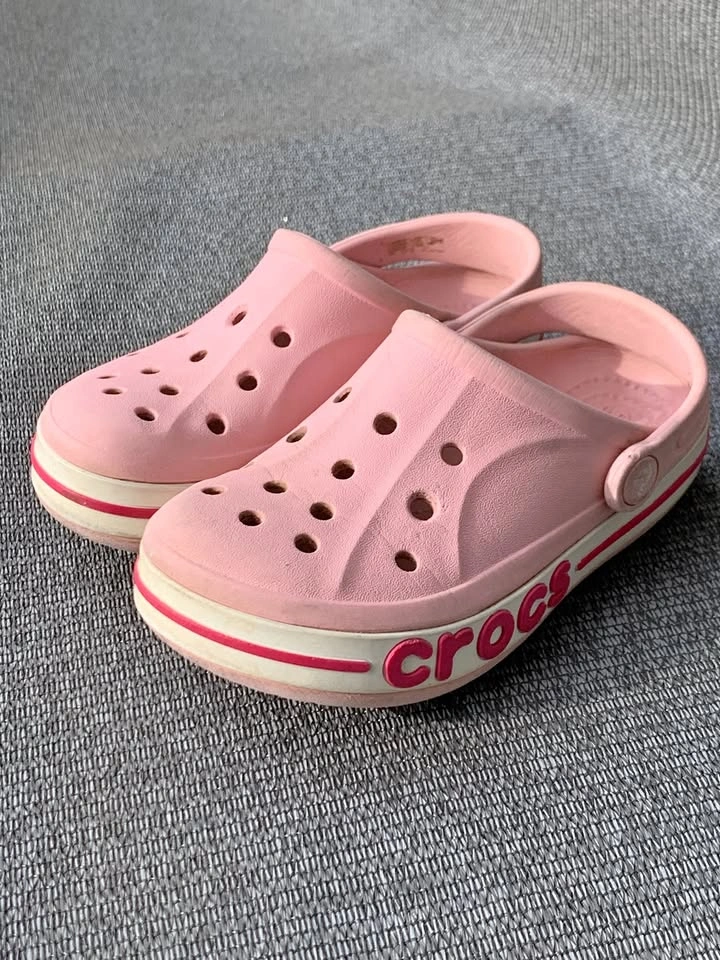 CROCS Big Kids (5+ Years Old) size C12