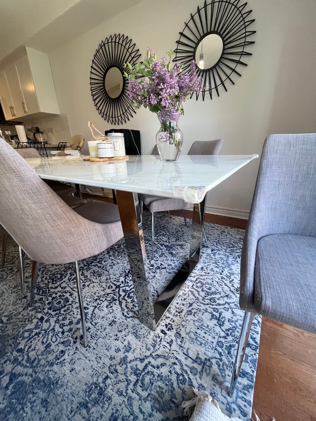 6-Person Dining Table with 6 Chairs — Marble Top, Metal Legs - photo 4