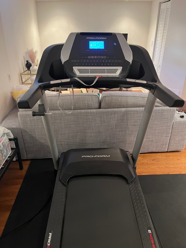 ProForm 705 CST Treadmill: Excellent Condition
