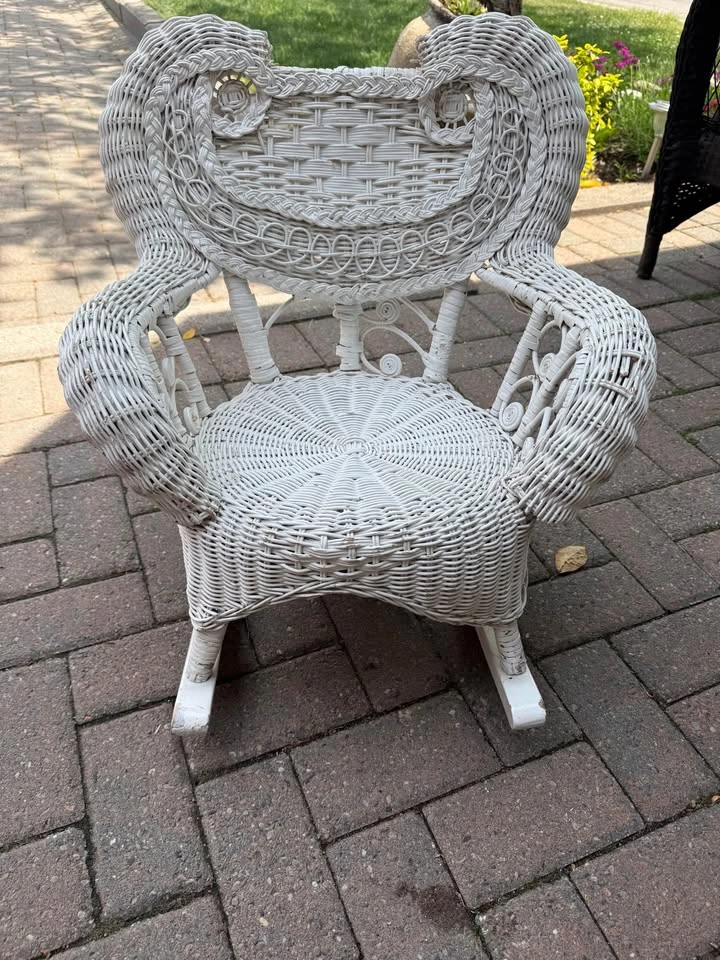 Vintage White Wicker Child's Rocking Chair - photo 2