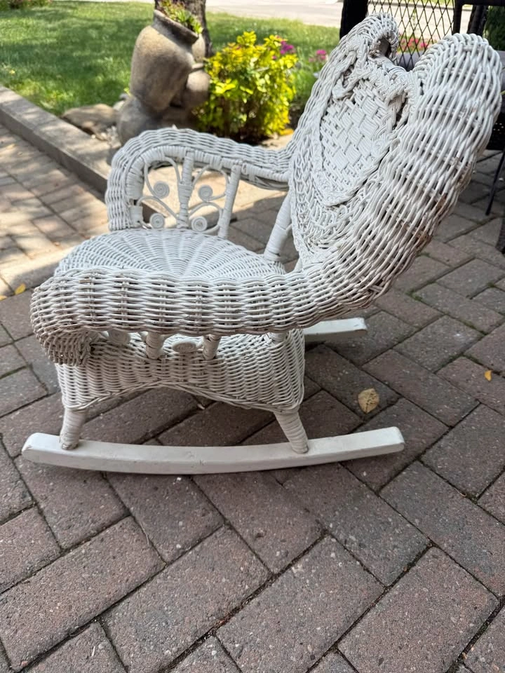 Vintage White Wicker Child's Rocking Chair - photo 4