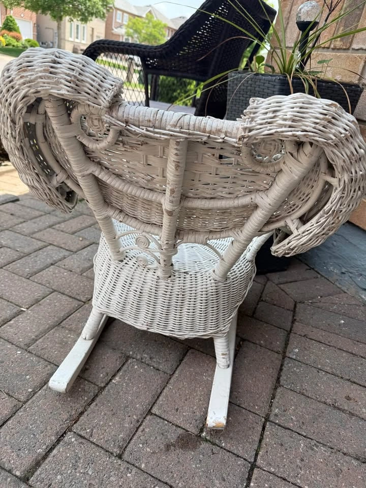 Vintage White Wicker Child's Rocking Chair - photo 5