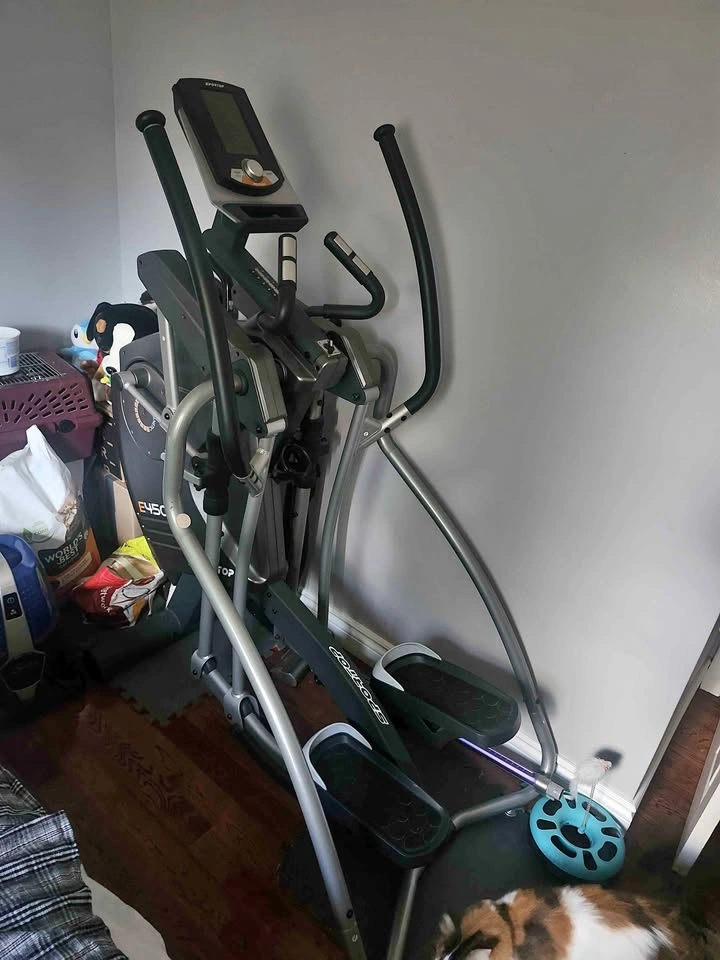 Sportop E450 Cross Trainer Eliptical