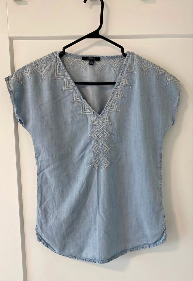 Cotton XS Embroidered Chambray Top