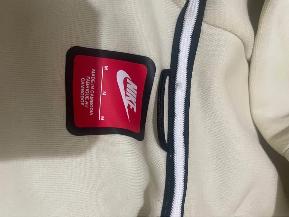 Cream Nike Tech - photo 2