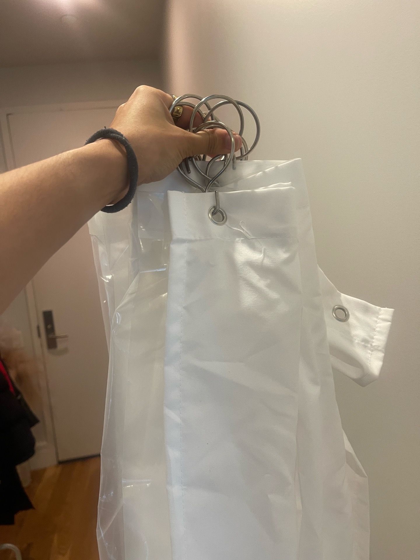 78” white shower curtain set and clear lining set with plastic h - photo 4