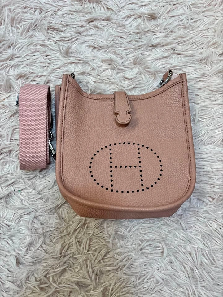 Shoulder bag