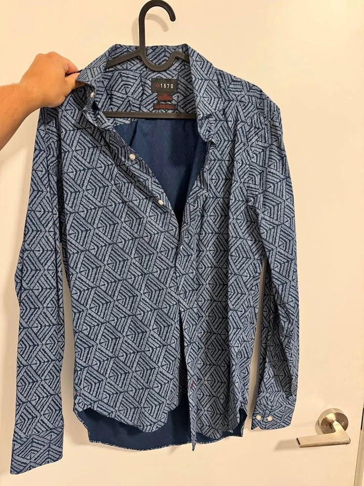 1670 Slim Fit Stretch Button Up Shirt