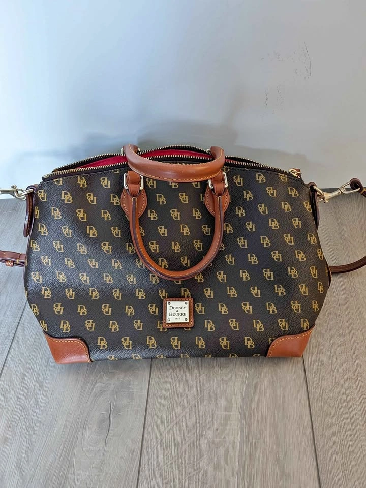 Vintage Dooney& Bourke Monogram Gretta Bag
