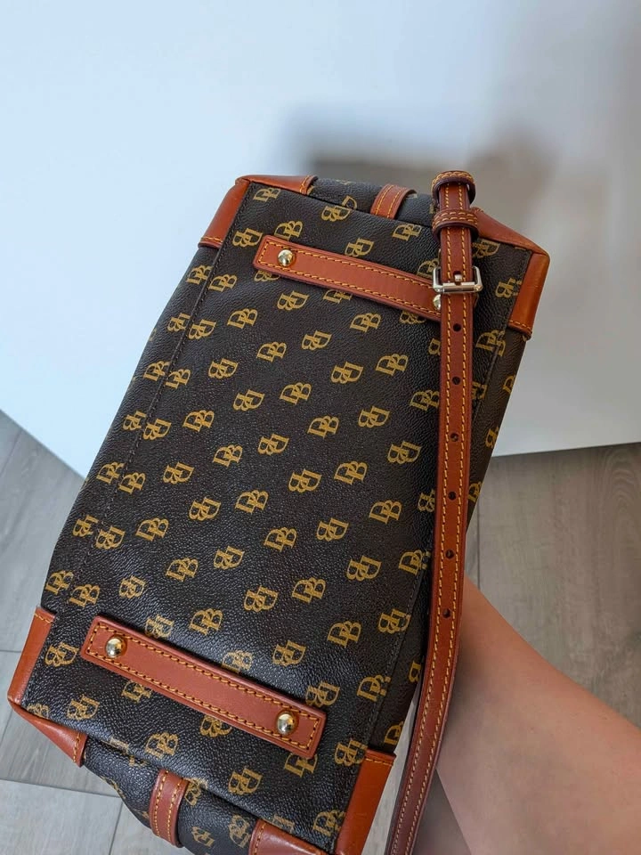 Vintage Dooney& Bourke Monogram Gretta Bag - photo 3