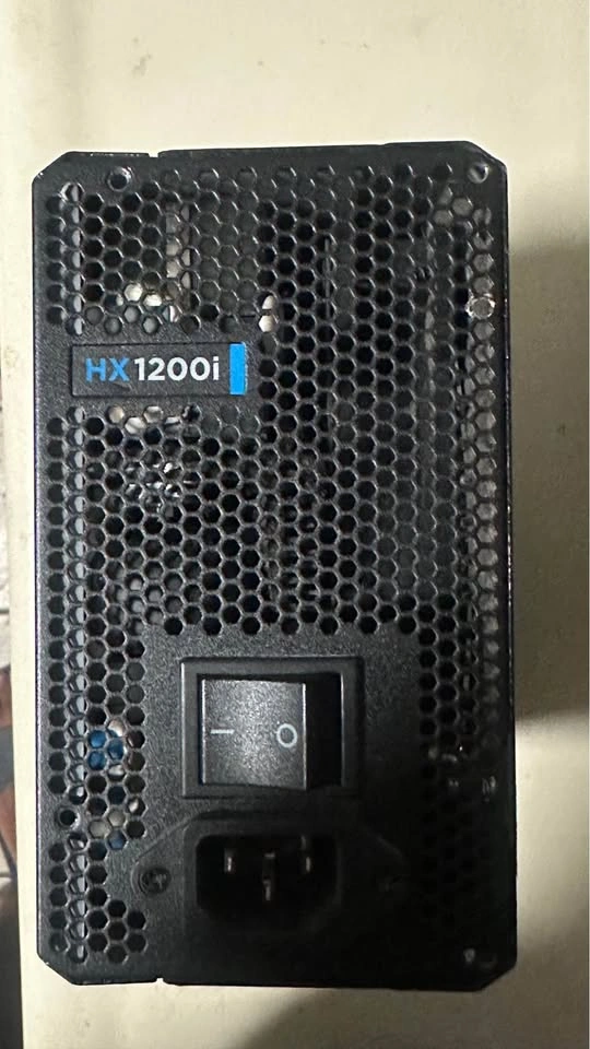 Corsair HX1200i 1200W PSU 80+ Platinum - photo 4