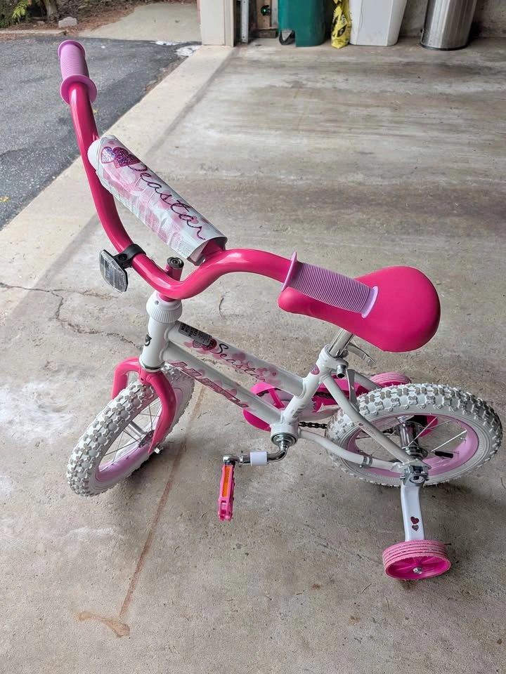 12-14in Seastar Kids Bike Pink White Training Wheels