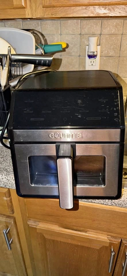 Free Gourmia Air Fryer! Pickup Today - Prospect Park South!!