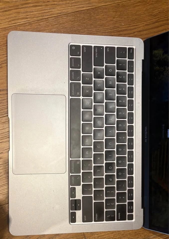 MacBook Air M1 2020 - photo 3