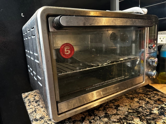 Hamilton Beach Toaster Oven - photo 2