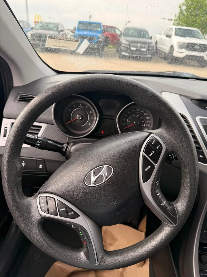 2016 Hyundai Elantra - photo 4