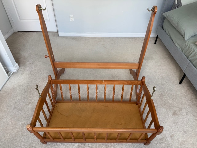 Vintage Wooden Baby Cradle / Rocking Bassinet – Solid Wood - photo 2