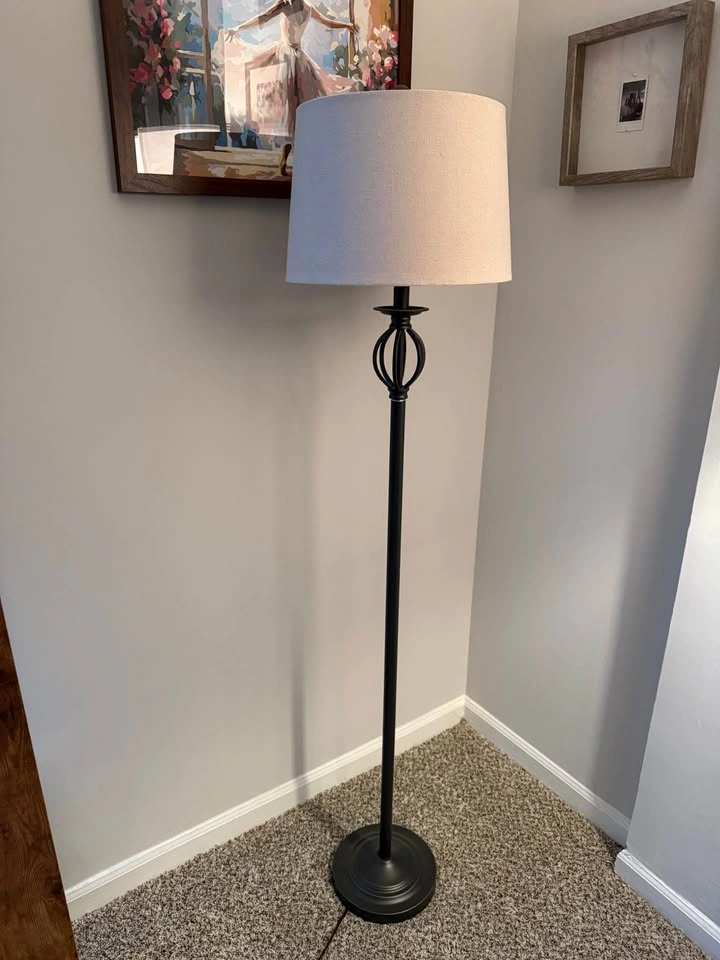 Lamp with new Bulb - photo 2