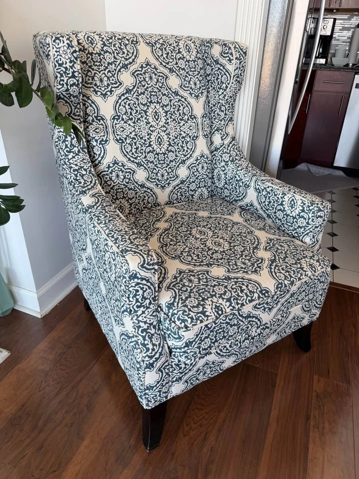 Blue Pattern Sofa Chair - photo 2