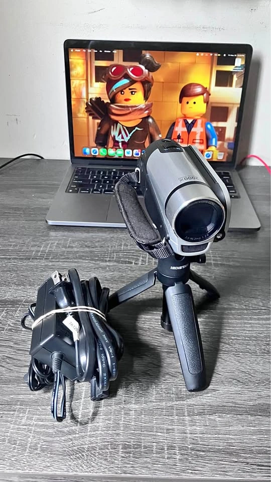 Canon fs 300 camcorder