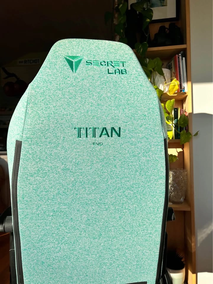 SecretLab TITAN Evo Gaming Chair - photo 3