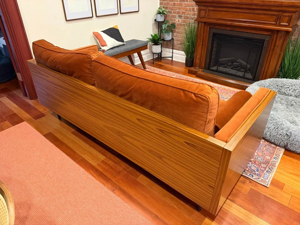 Couch - photo 4