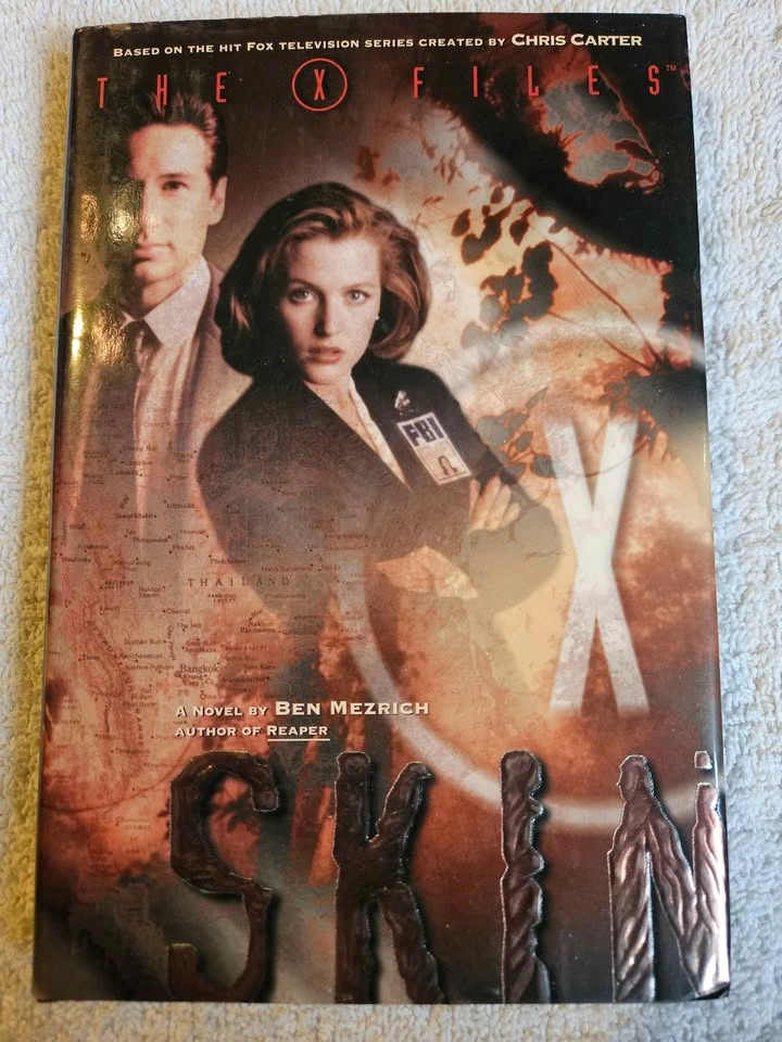 The X-Files Books - Ground Zero, Ruins, Skin - photo 2