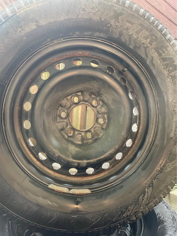 275/65R18 Tires and 6x135 rims - photo 4