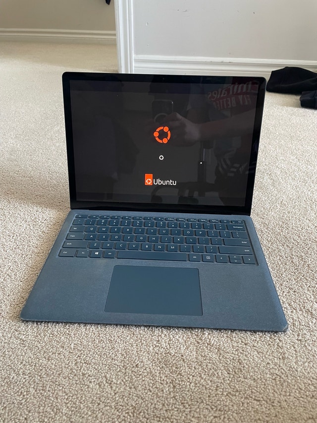 Surface Laptop 3 | i7 | 16GB RAM | 256GB | Ubuntu Linux ⚡️